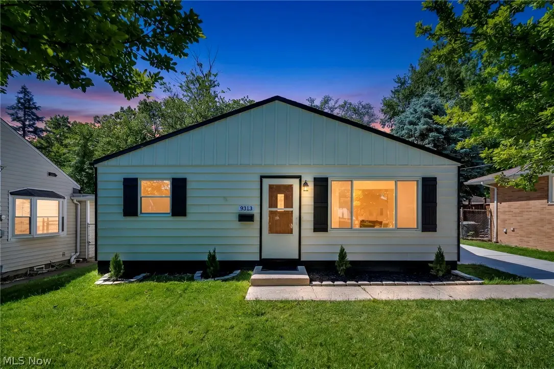 9313 Crestwood Drive, Cleveland, OH 44130 - #1