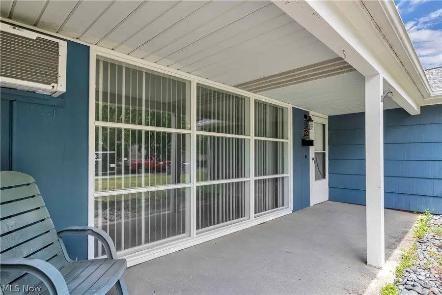 6674 Newbury Lane, Cleveland, OH 44130 - #3