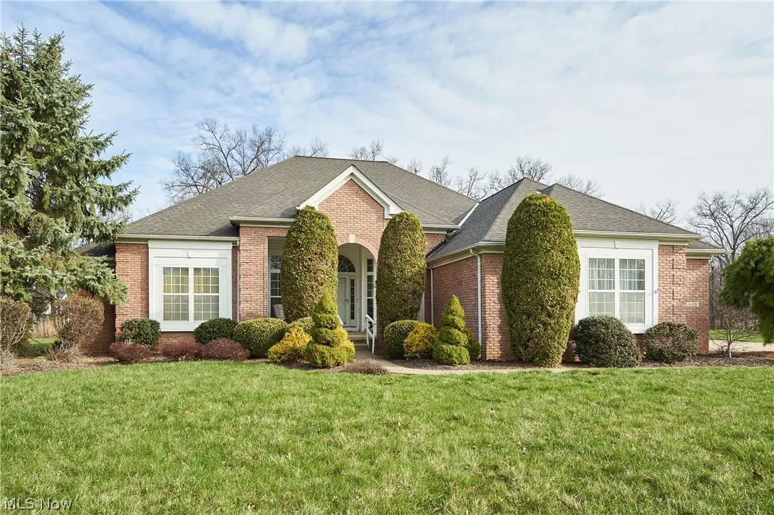 6318 Oak Point Estates, Lorain, OH 44053 - #1