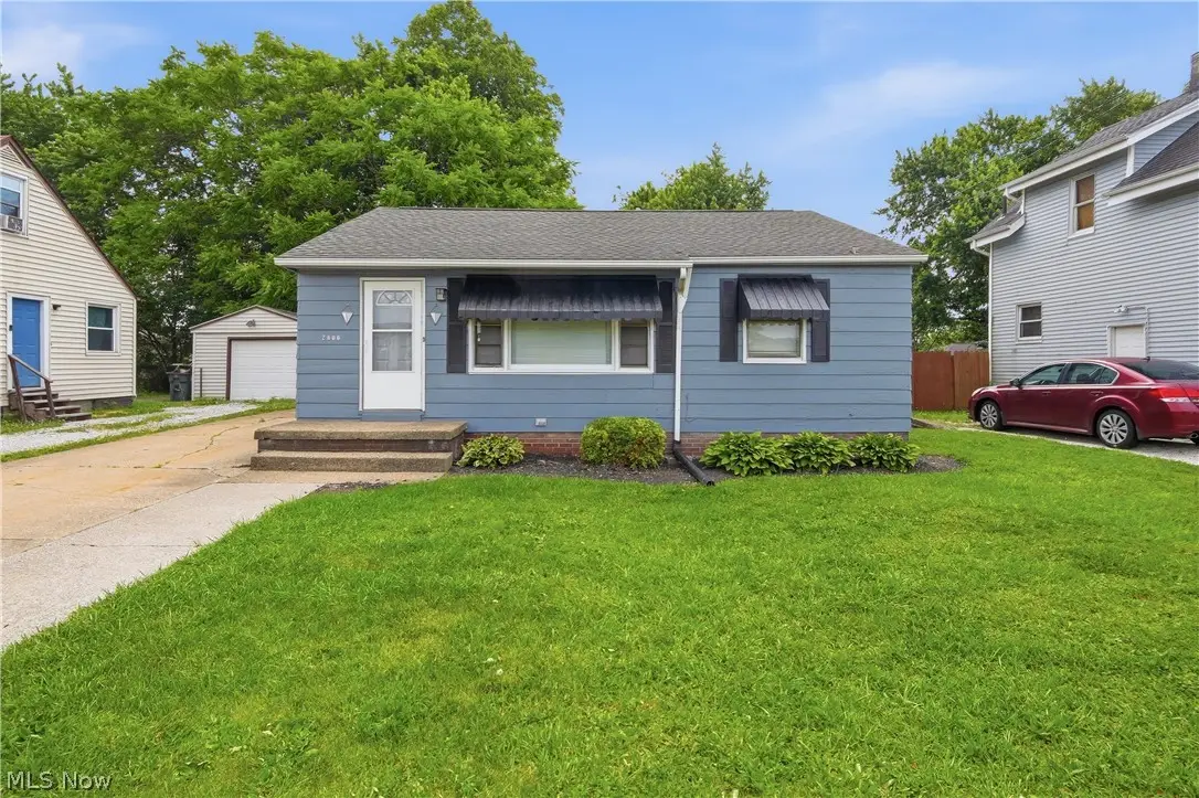 2806 Harmont Ne Avenue, Canton, OH 44705 - #1