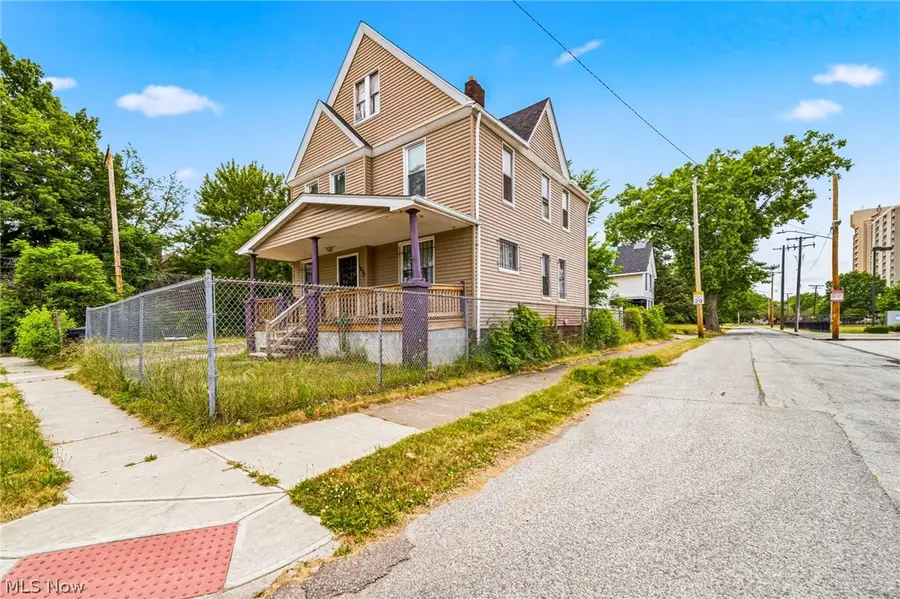 1532 E 78th Street, Cleveland, OH 44103 - #3