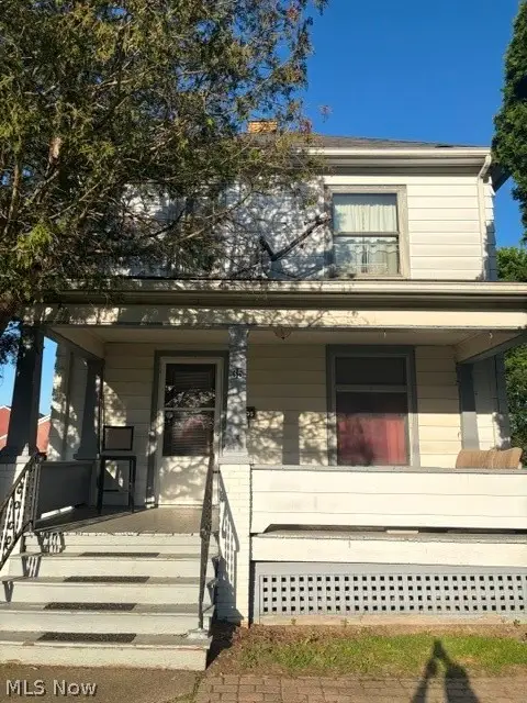 35 Bentley Avenue, Hubbard, OH 44425