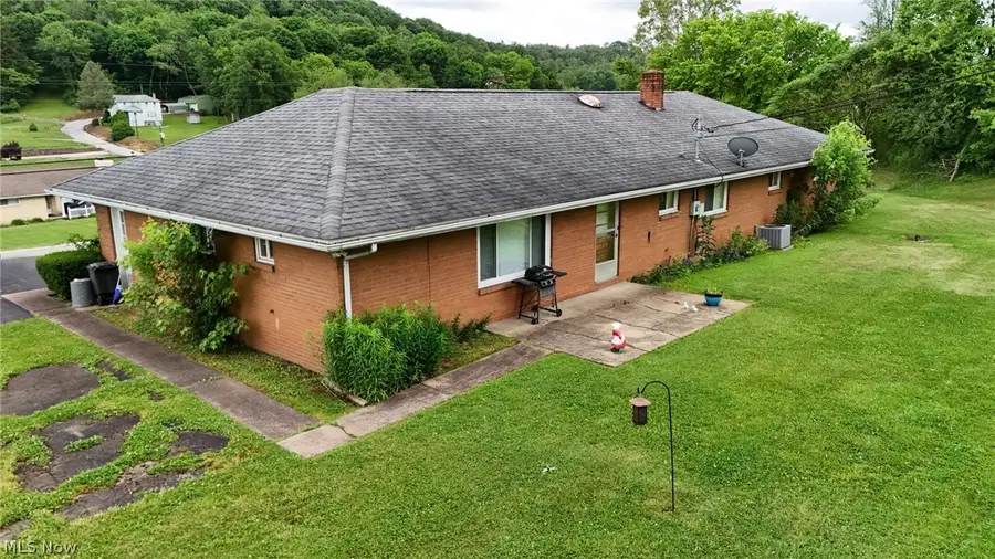 6291 Veterans Blvd, Chester, WV 26034 - #3