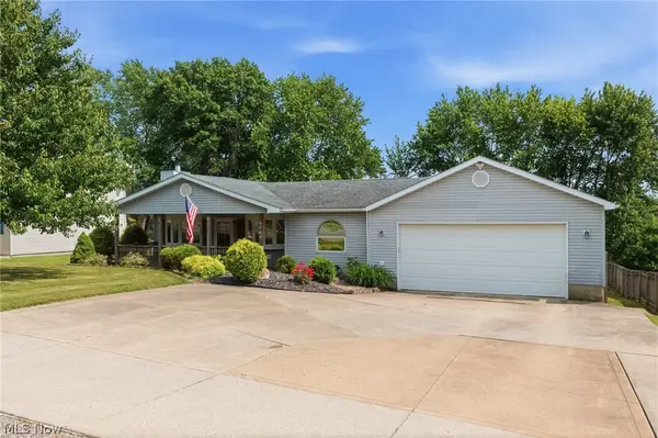 5766 Drenta Sw Circle, Navarre, OH 44662