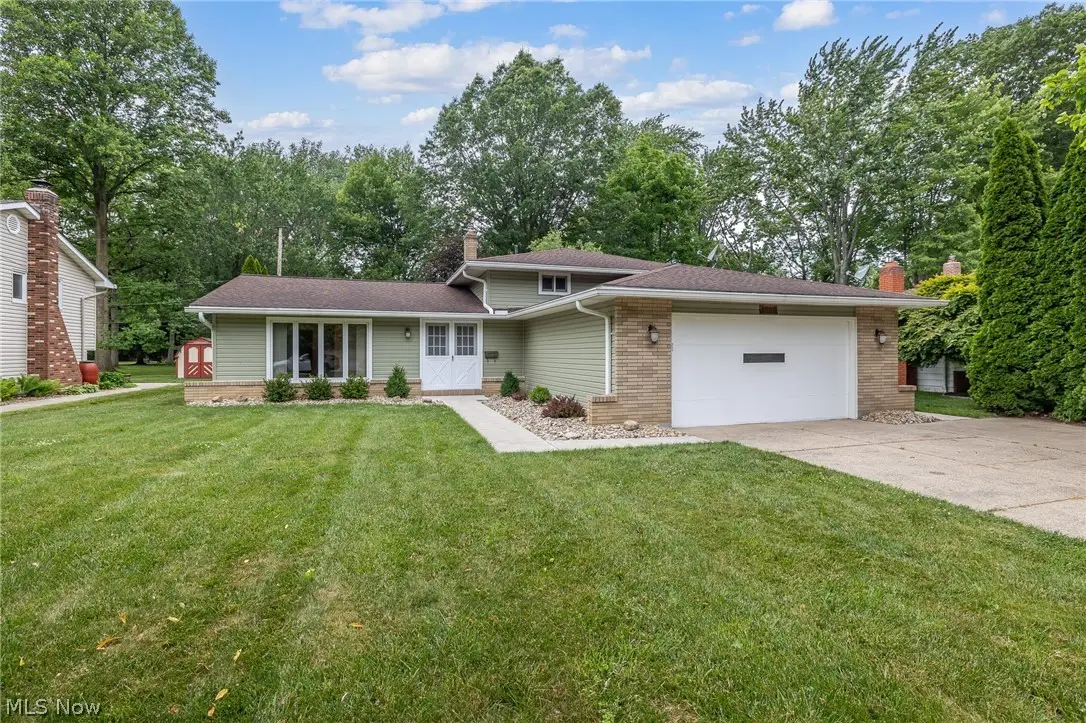 4668 Azalea Lane, North Olmsted, OH 44070 - #1