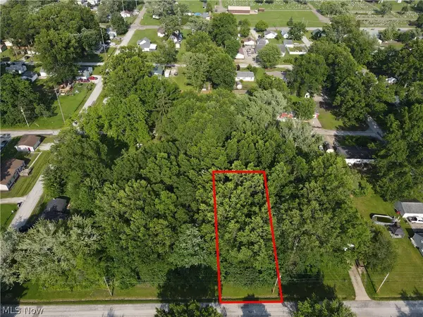 Meadowbrook Ne Avenue, Alliance, OH 44601