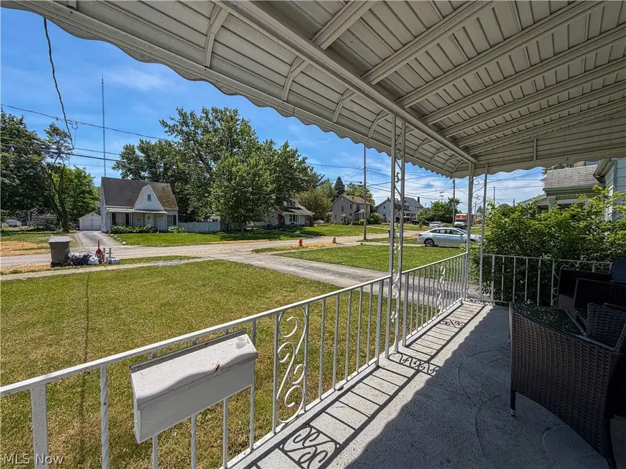 548 Cambridge Avenue, Youngstown, OH 44502 - #3