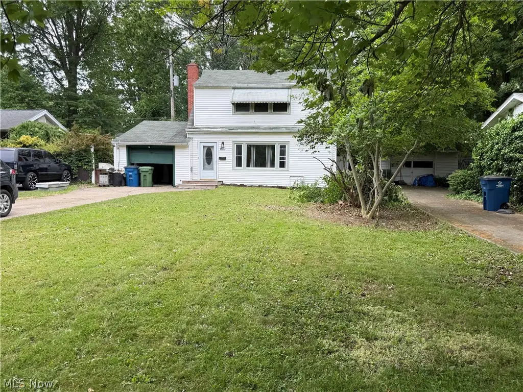 1269 E 332nd Street, Eastlake, OH 44095 - #1