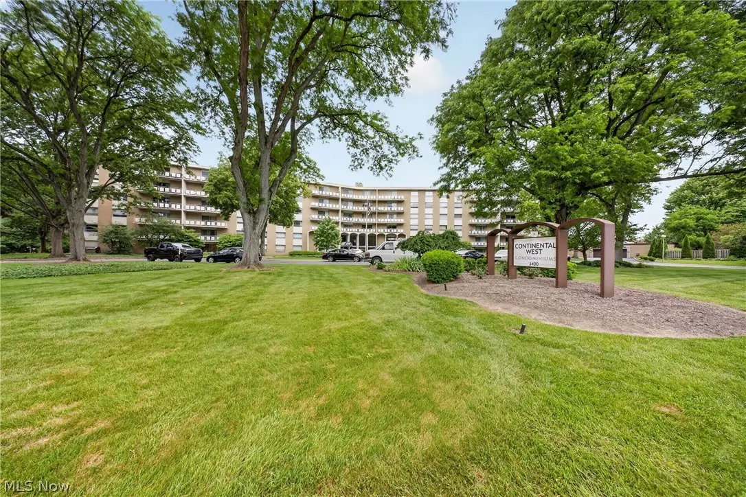 3400 Wooster Road #416, Rocky River, OH 44116 - #1