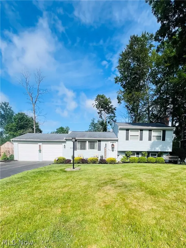2941 Malibu Sw Drive, Warren, OH 44481