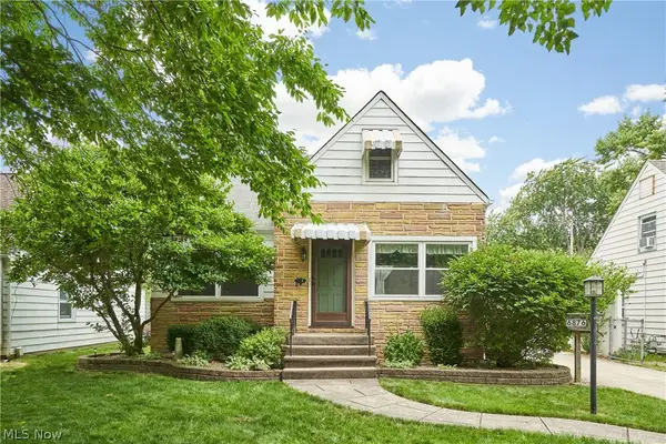 6876 Greenleaf Avenue, Parma Heights, OH 44130