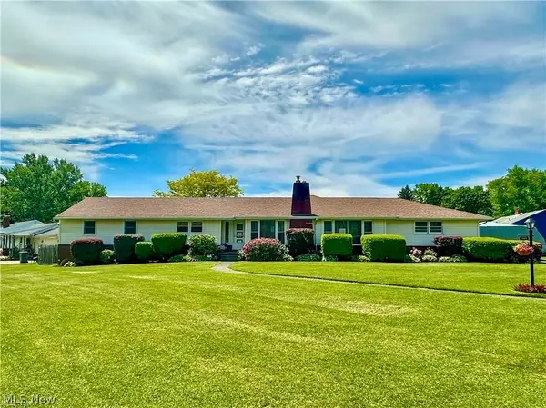 2308 Bears Den Road, Youngstown, OH 44511