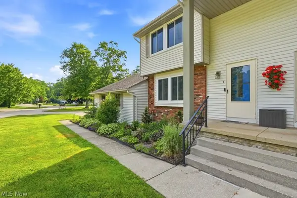 10125 Driftwood Cove #E, Aurora, OH 44202