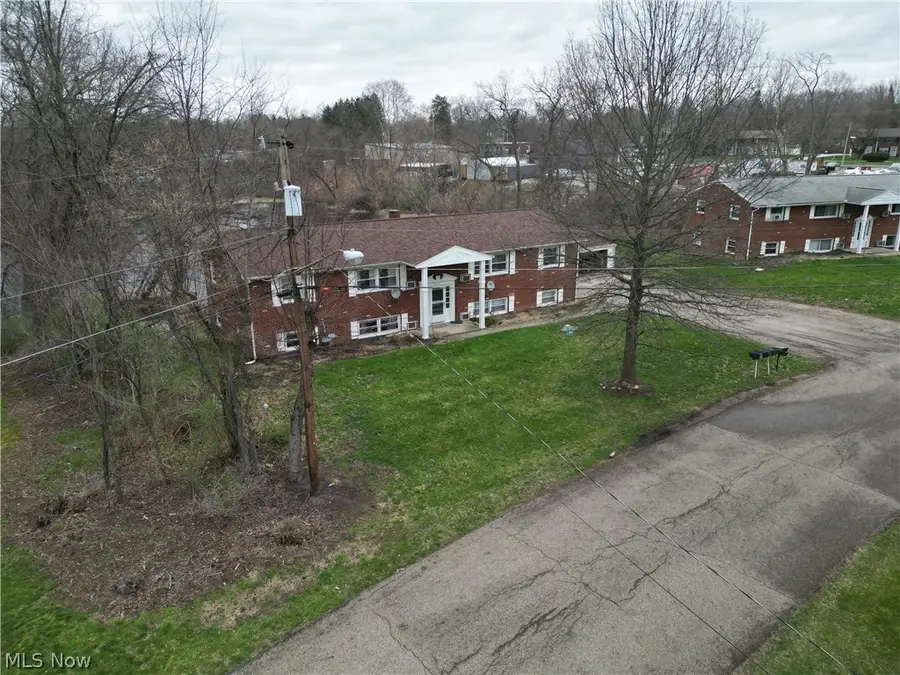 3577 N Vista Nw Street, Uniontown, OH 44685 - #2