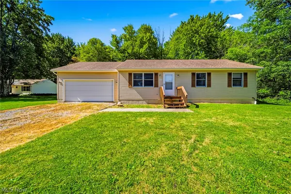1682 Sugar Creek Creek, Rock Creek, OH 44084