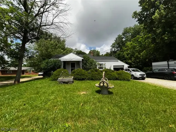 3930 Stow Road, Stow, OH 44224