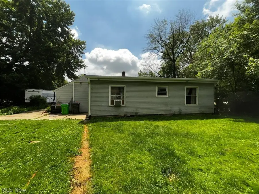 3930 Stow Road, Stow, OH 44224 - #2