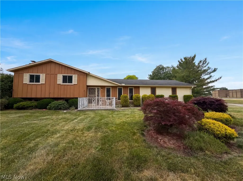 1015 Kingsway Drive, Lorain, OH 44052 - #1