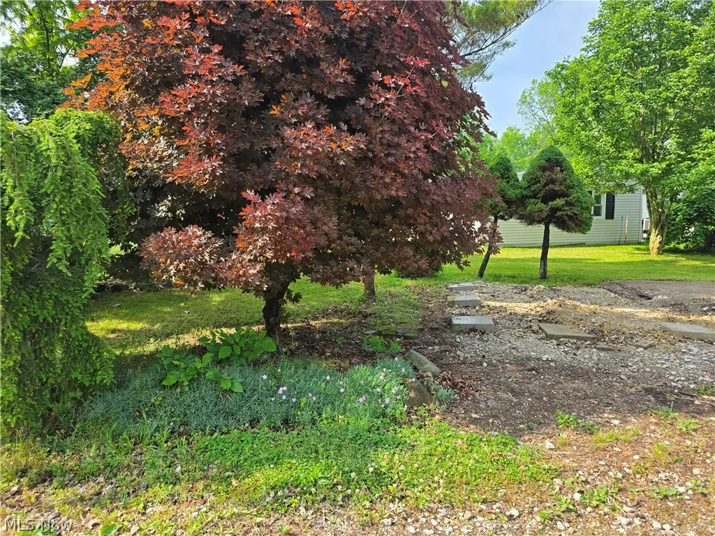 4877 Presidential Drive, Geneva, OH 44041 - #1