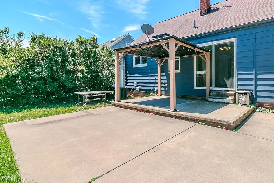 721 Pendley Road, Willowick, OH 44095 - #3
