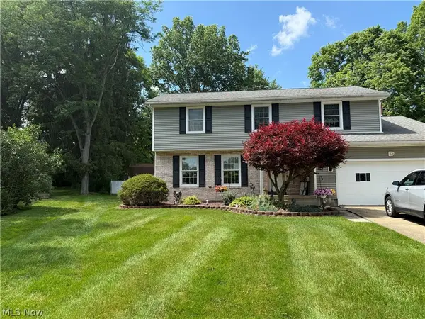 1495 Fredrickburg Drive, Youngstown, OH 44412
