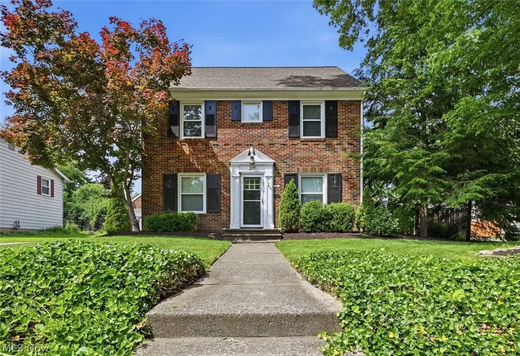 217 Cordelia Sw Street, North Canton, OH 44720 - #1