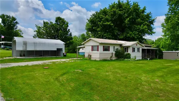 875 Mobile Drive, Zanesville, OH 43701