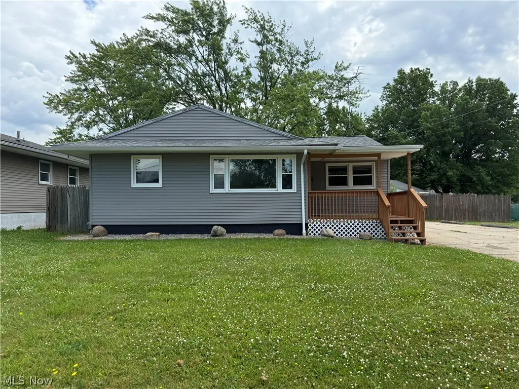 3160 Linda Nw Drive, Warren, OH 44485 - #1