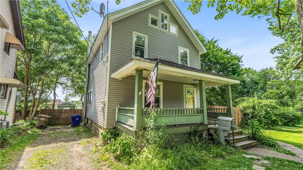 2188 Stone Street, Cuyahoga Falls, OH 44221 - #1