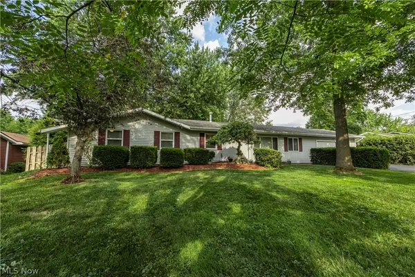 69 N Oakmont Drive, Northfield, OH 44067