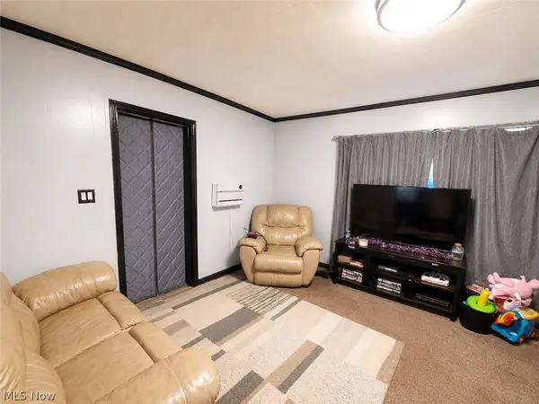 2465 Greens Run Road, Wellsburg, WV 26070