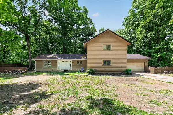 4745 W Lagoon Road, West Farmington, OH 44491