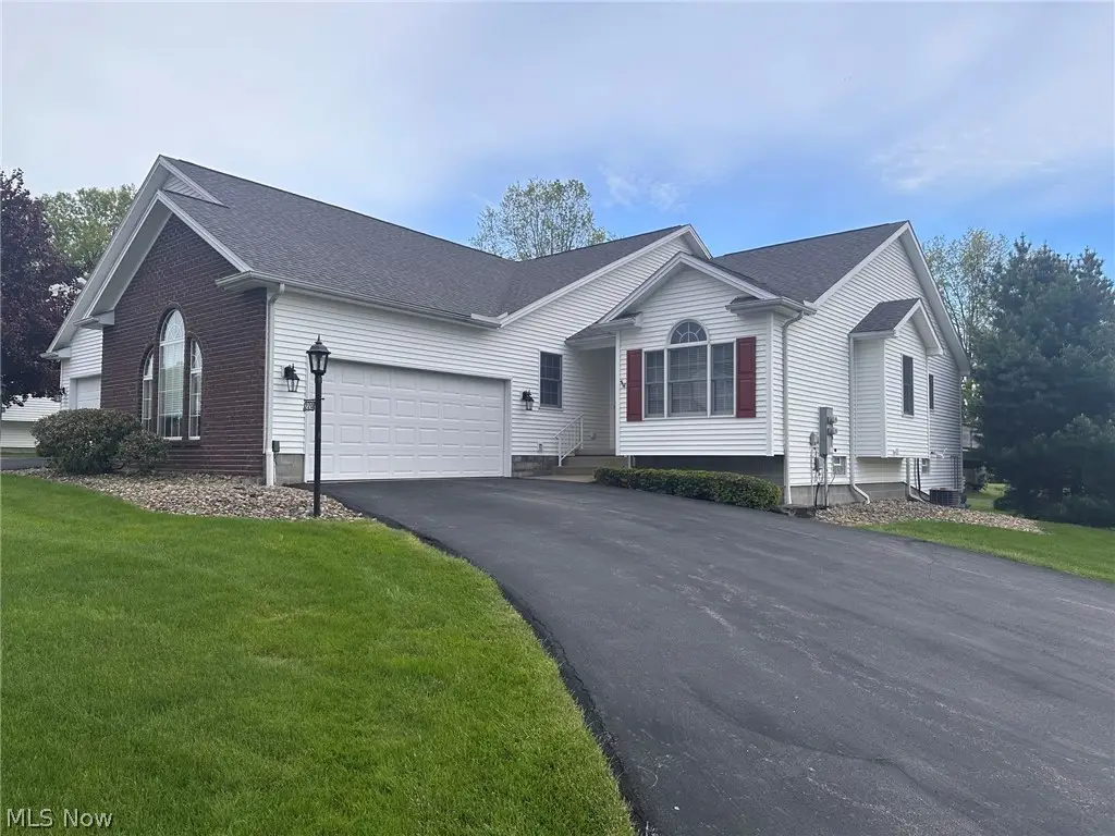 220 Cranberry Court, Warren, OH 44483 - #1