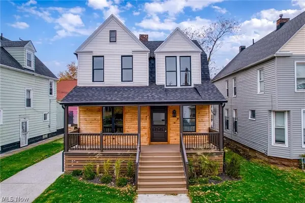 1422 W 77th Street, Cleveland, OH 44102