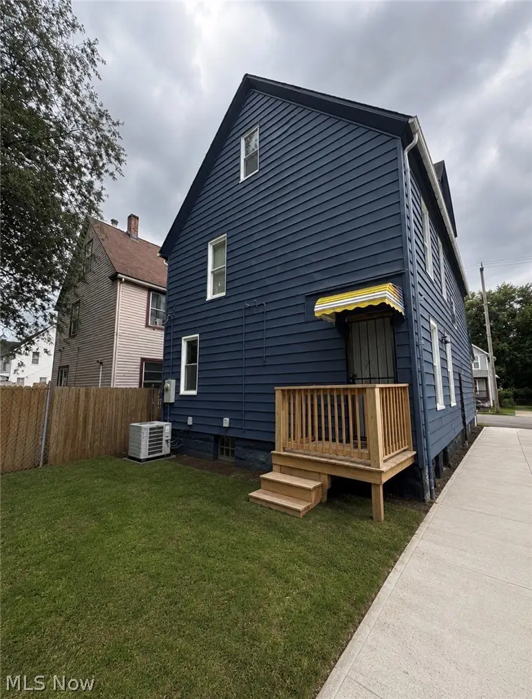 2201 E 86th Street, Cleveland, OH 44106 - #3