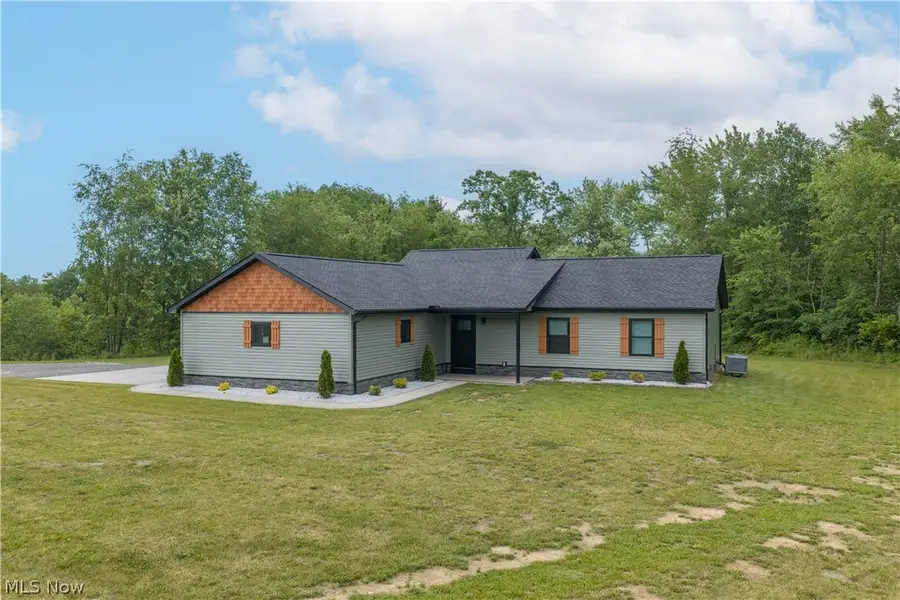 2793 Zutavern Church Nw Road, Bolivar, OH 44612 - #2