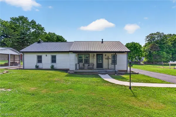 2480 Deerford Sw Avenue, Massillon, OH 44647