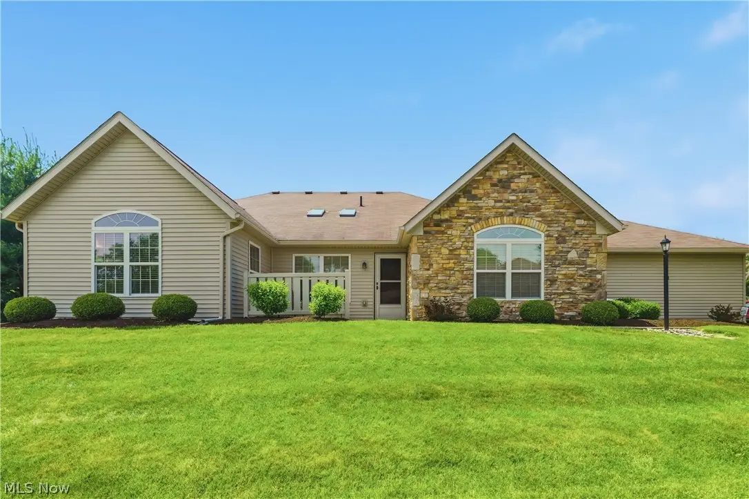 3038 Mahogany Run Nw Circle, North Canton, OH 44720 - #1