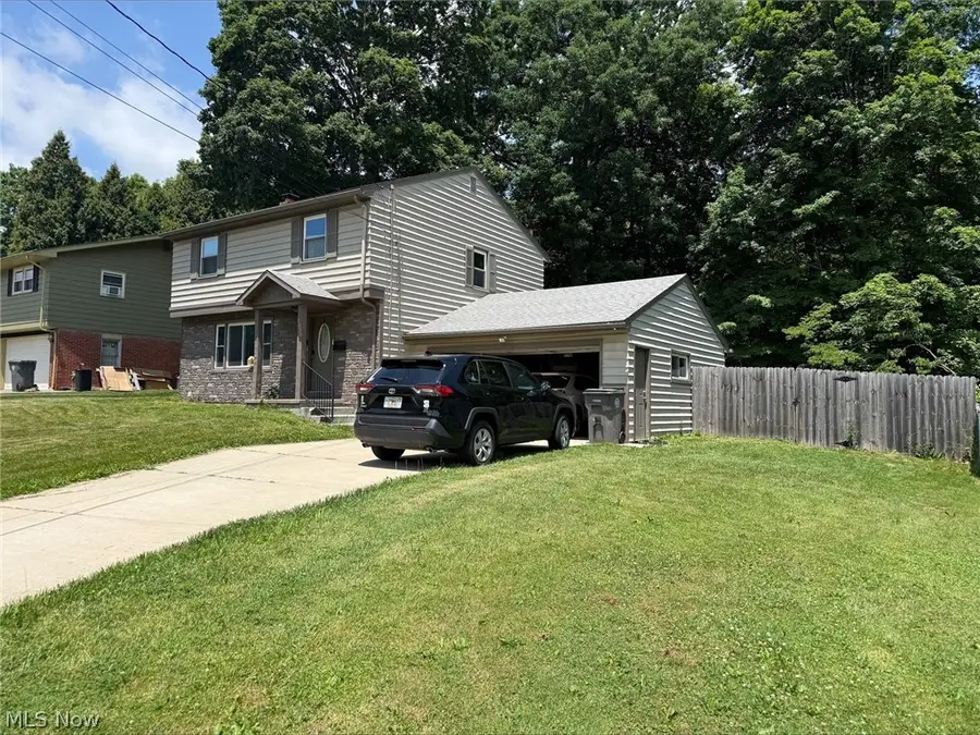 3330 Kingston Lane, Youngstown, OH 44511 - #3