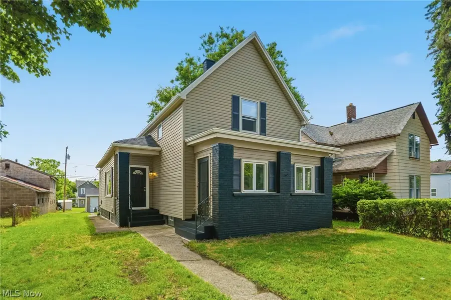 440 S Freedom Avenue, Alliance, OH 44601 - #3
