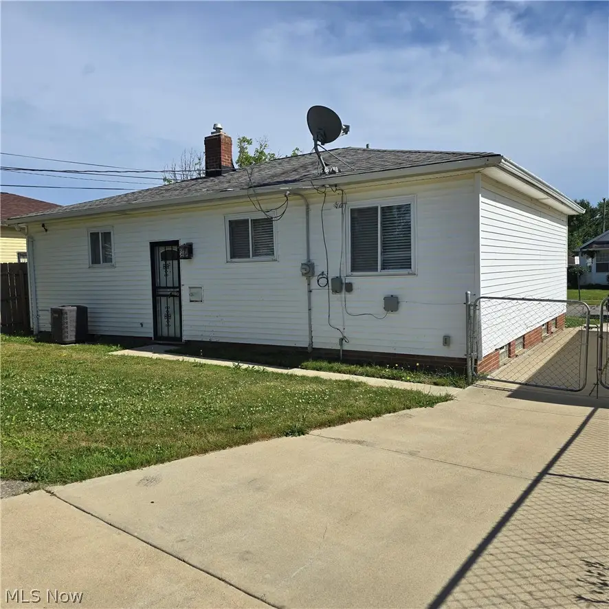16811 Priebe Avenue, Cleveland, OH 44128 - #2