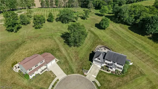 Briarwood Se Drive, New Philadelphia, OH 44663