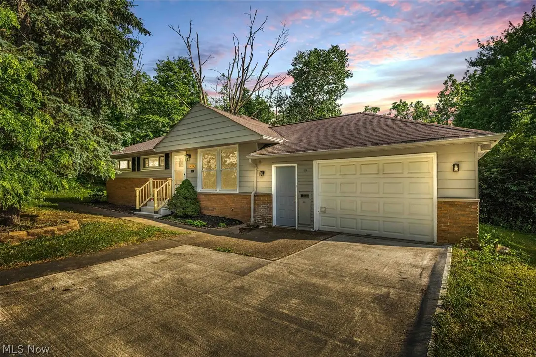 5124 Donovan Drive, Garfield Heights, OH 44125 - #1