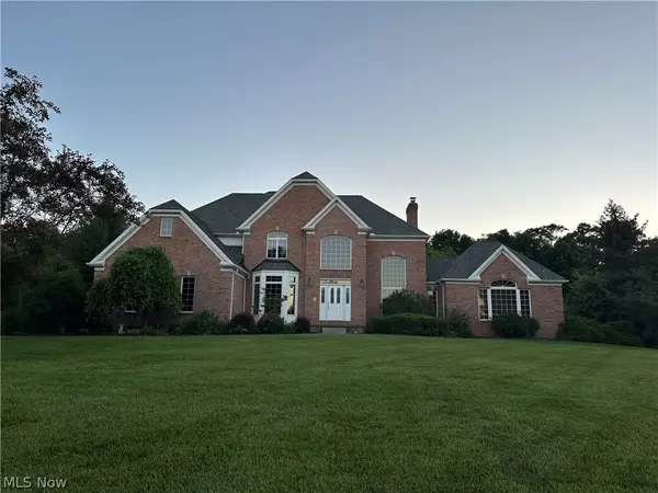 8033 Camden Way, Canfield, OH 44406