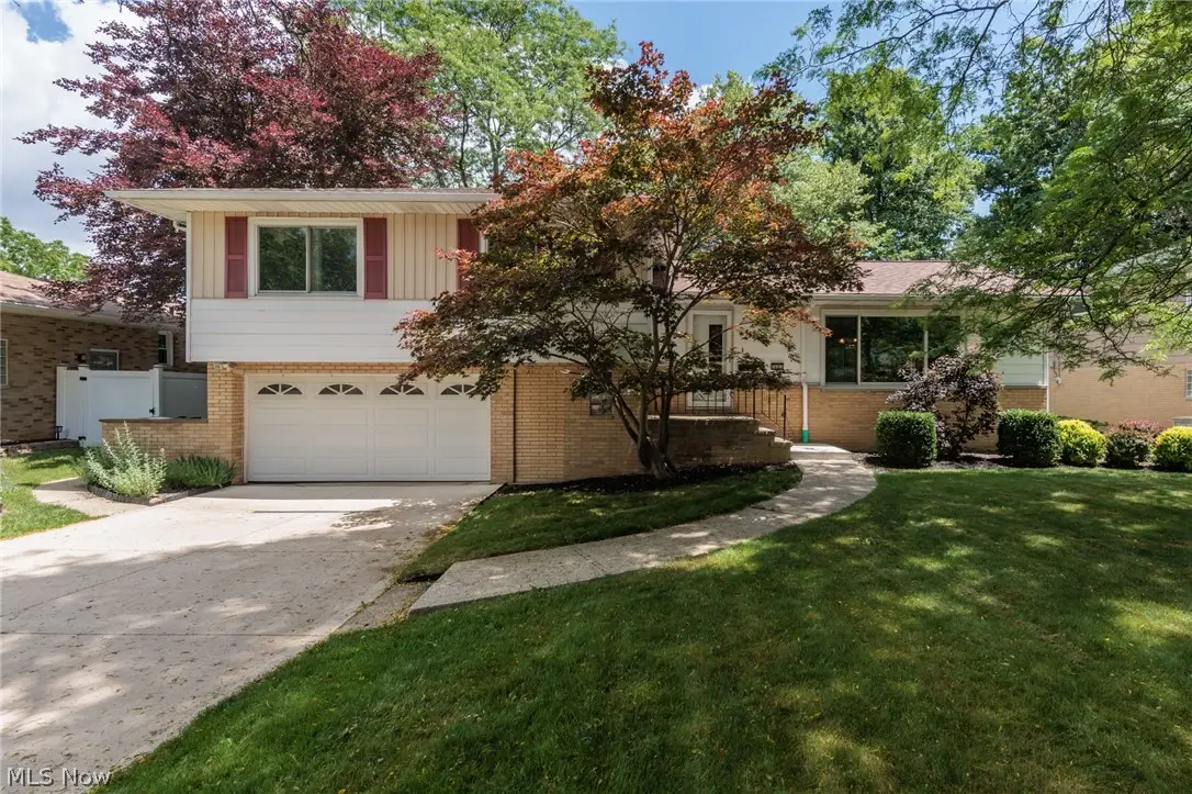 7601 Green Valley Drive, Parma, OH 44134 - #1