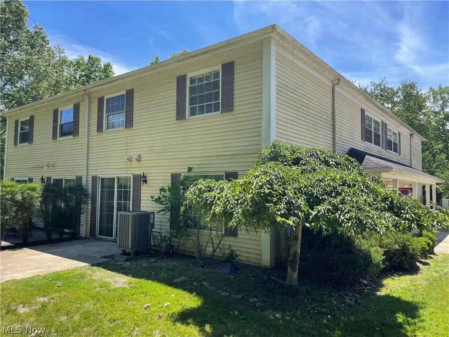 13676 Oakbrook Drive #3676, North Royalton, OH 44133 - #3