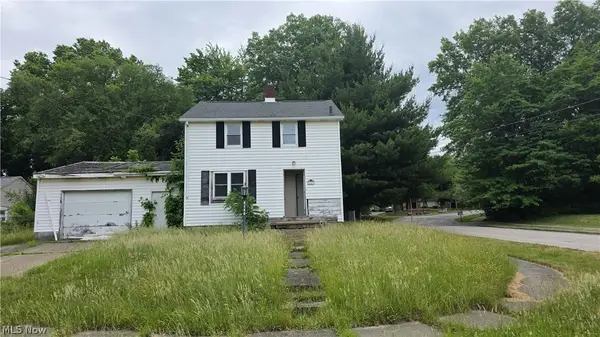 2143 Central Parkway Se Avenue, Warren, OH 44484