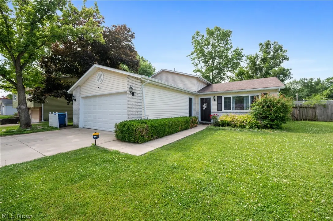 1004 Plymouth Drive, Grafton, OH 44044 - #1