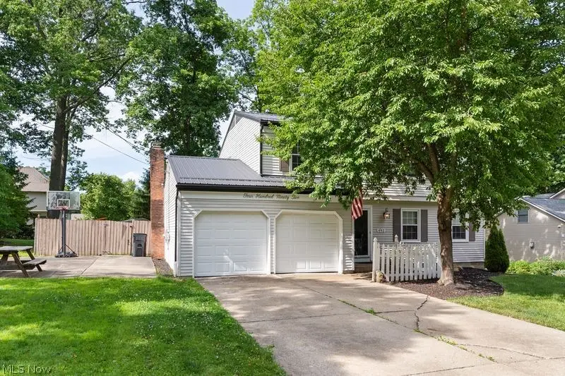 492 Hickory Hollow Drive, Canfield, OH 44406 - #2
