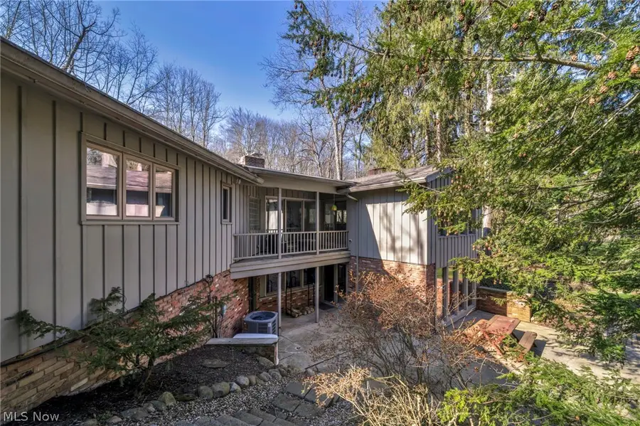 34580 Sherbrook Park Drive, Solon, OH 44139 - #2
